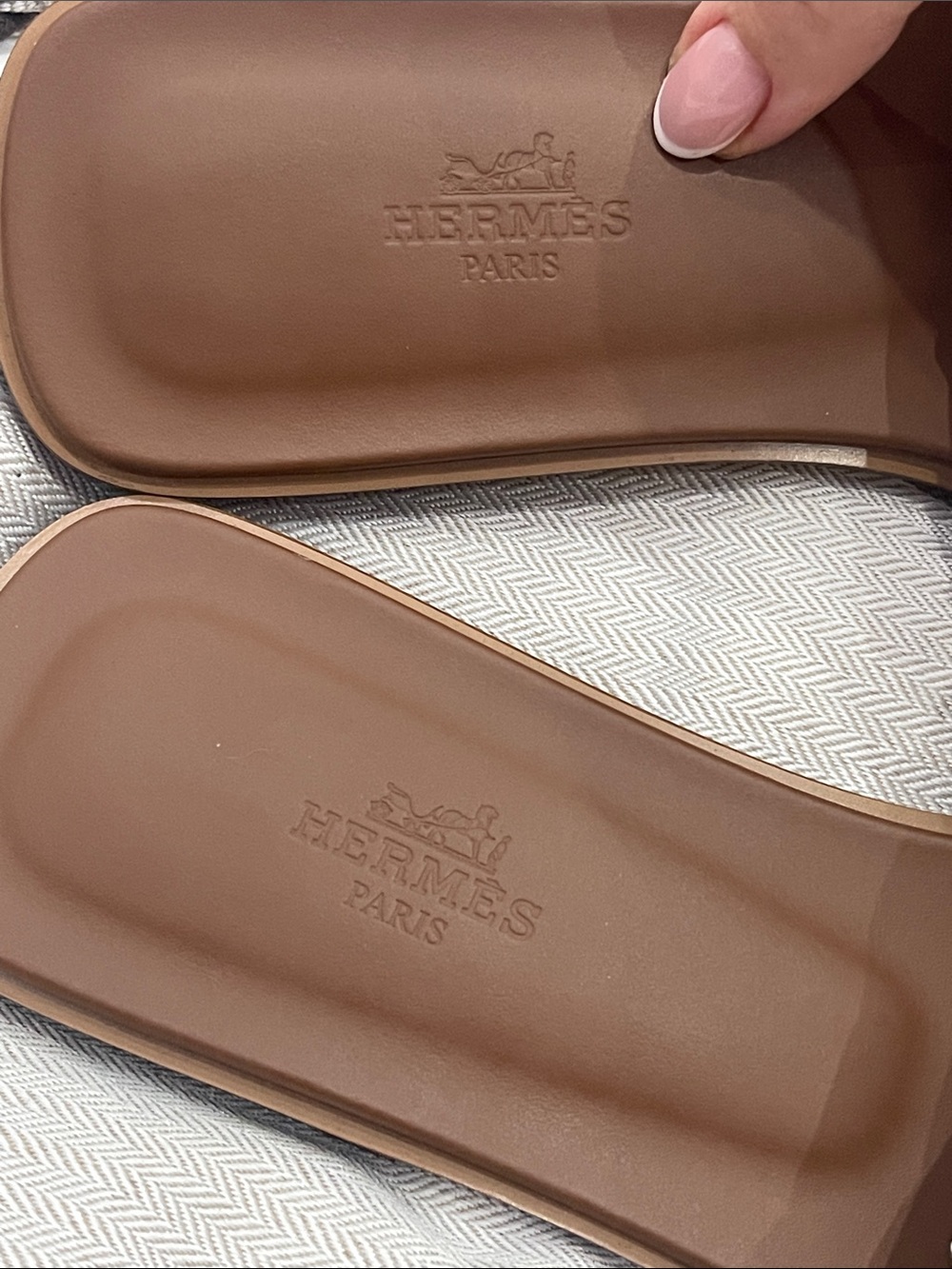 HERMES Oran Sandals- Brown - Picture 6 of 10